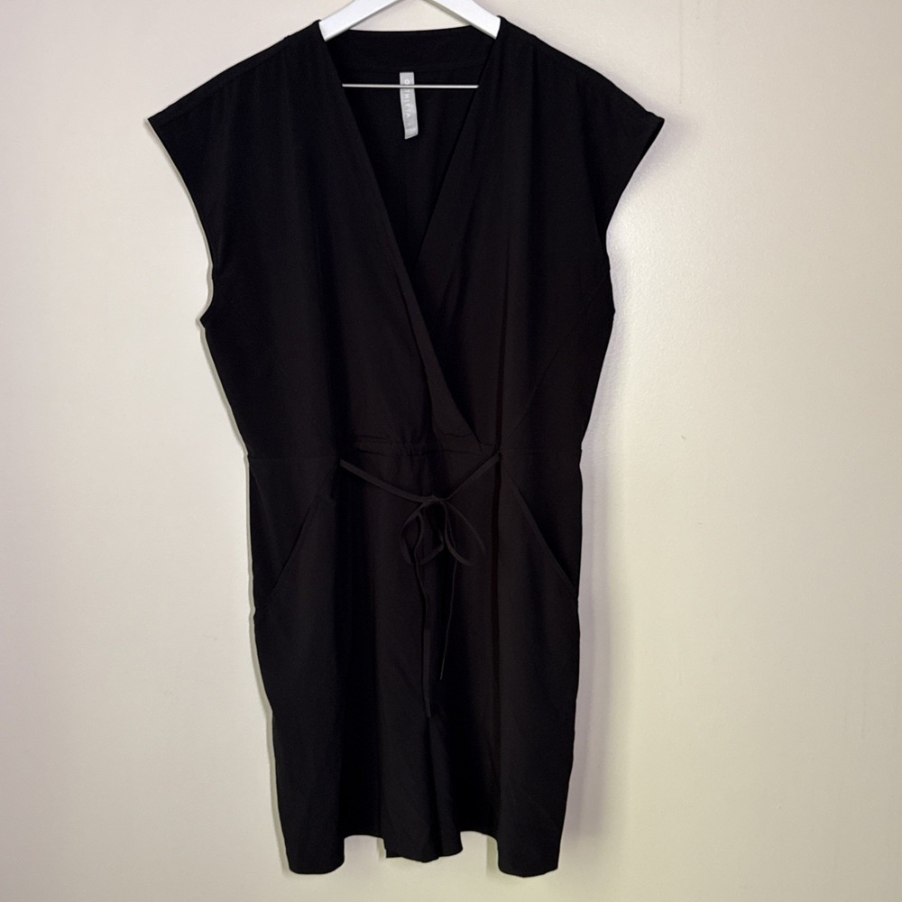 ATHLETA Balance Sleeveless Romper Black 558666 Size XL Athleisure Stretch Casual